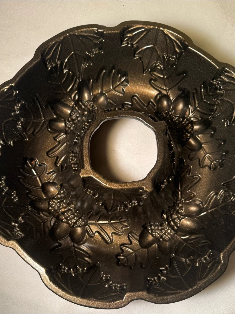 Nordic Ware Autumn Pattern Bundt Cake Pan